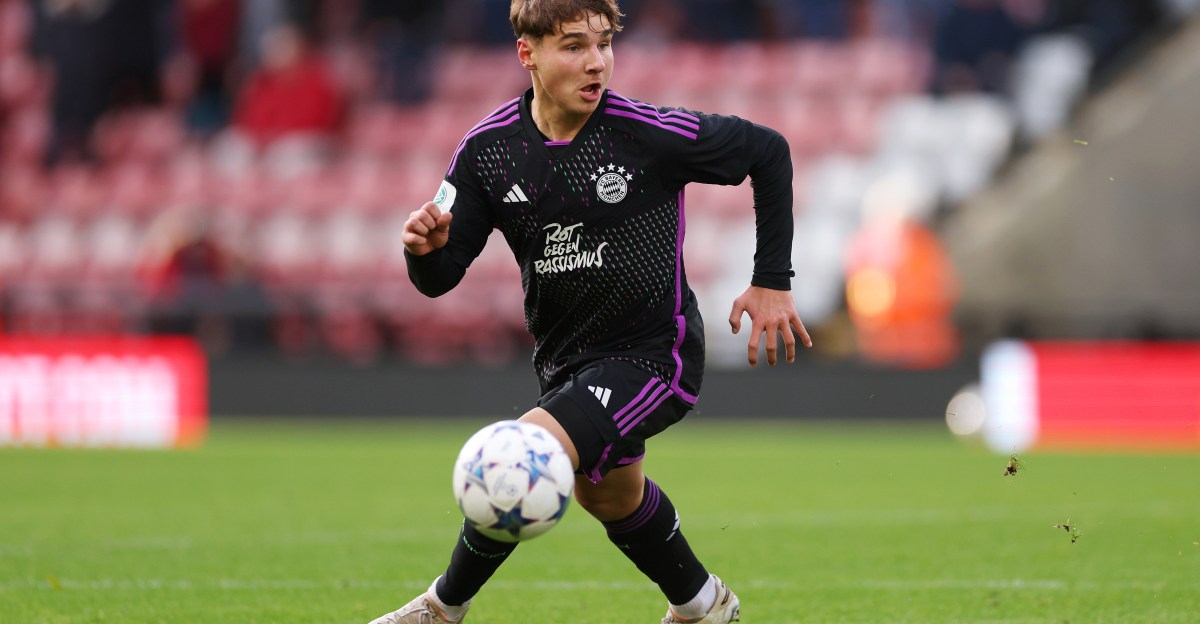 Vincent Manuba's Path: From Bayern Youth to UCL Squad Member